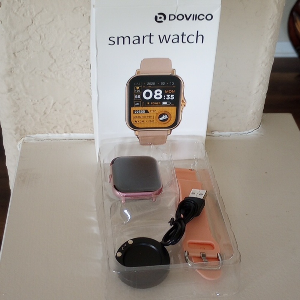 NEW Smart Watch in Pink - Picture 2 of 4